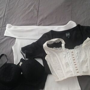 Size medium petite bundle of 4